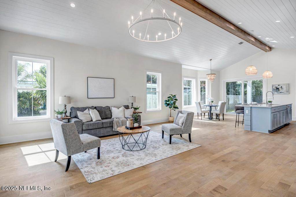 552 Seagate Avenue - Photo 1