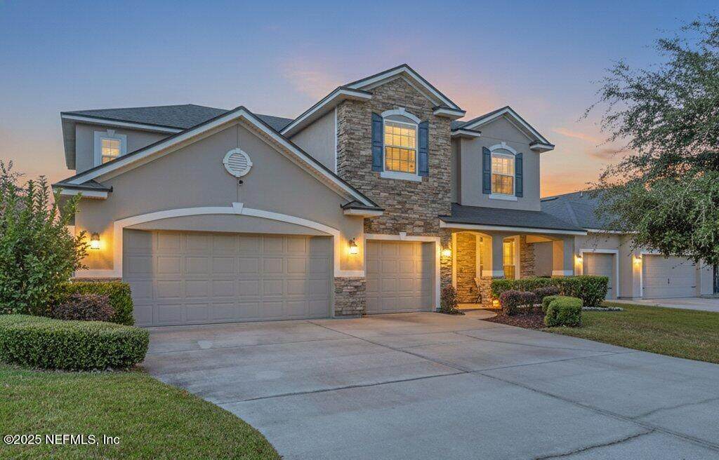 12256 Silverthorn Court - Photo 1