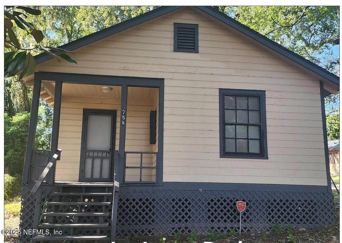 758 Ashford Street - Photo 1