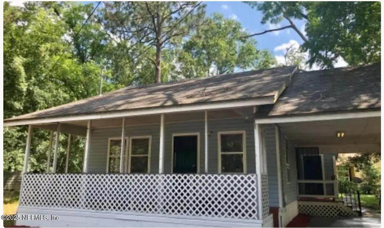 2092 Benedict Road - Photo 1