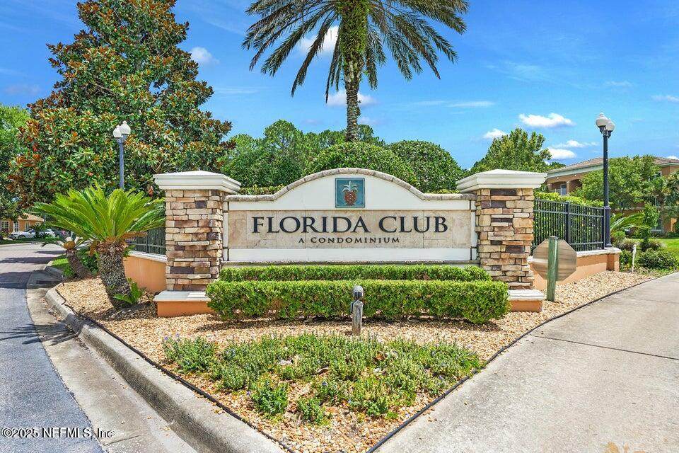 520 Florida Club Boulevard - Photo 1