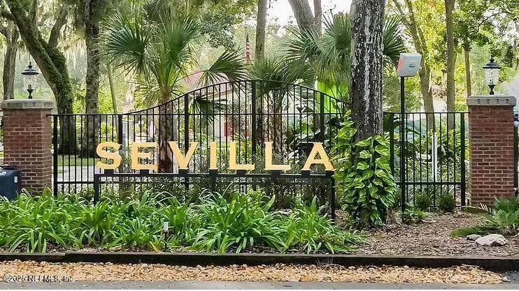 1820 Sevilla Boulevard - Photo 1