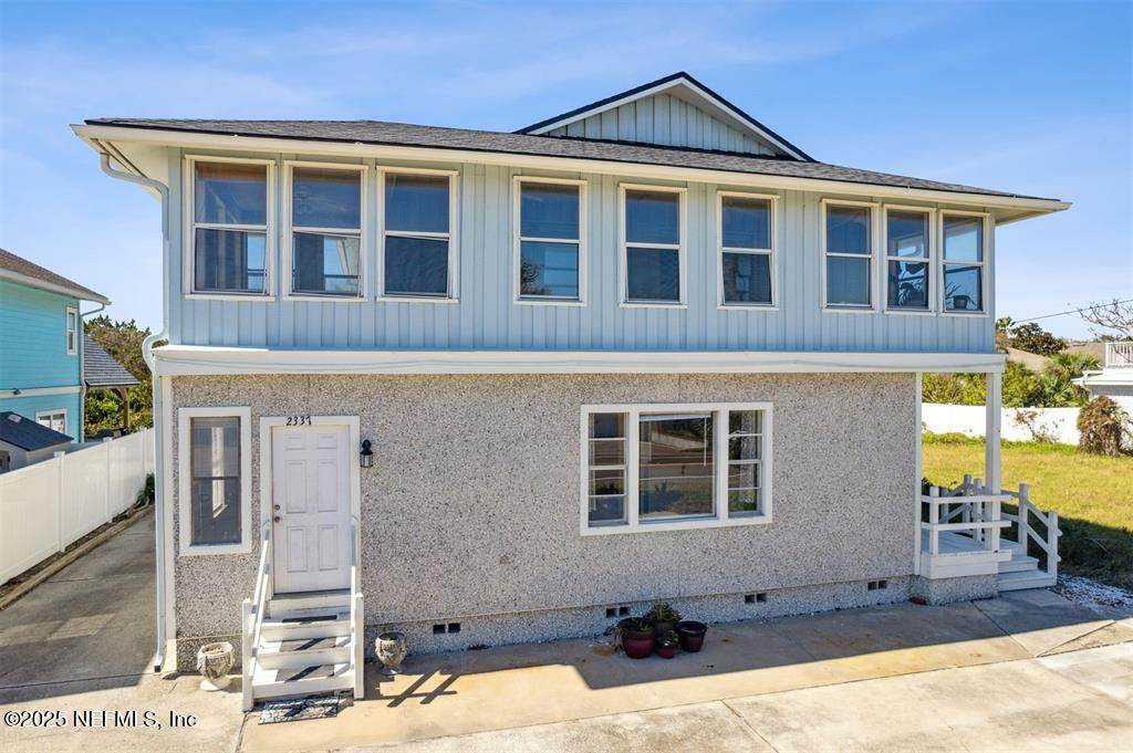 2337 Fletcher - Photo 1