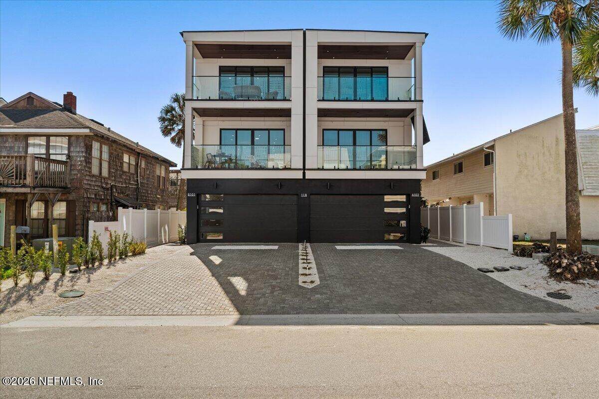 118 13TH Avenue - Photo 1