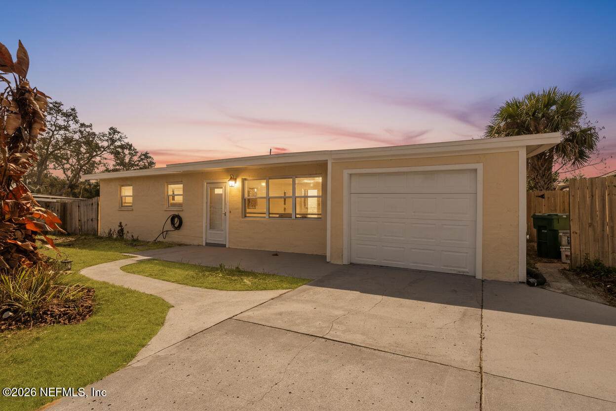 1413 Jackson Avenue - Photo 1