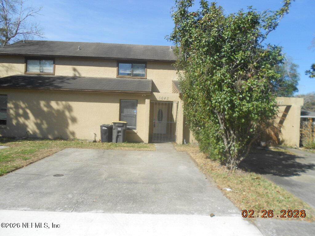 5642 Pinebay Circle - Photo 1