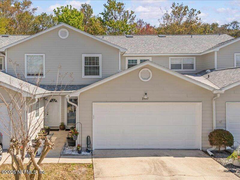 3927 Meadowview Drive - Photo 1