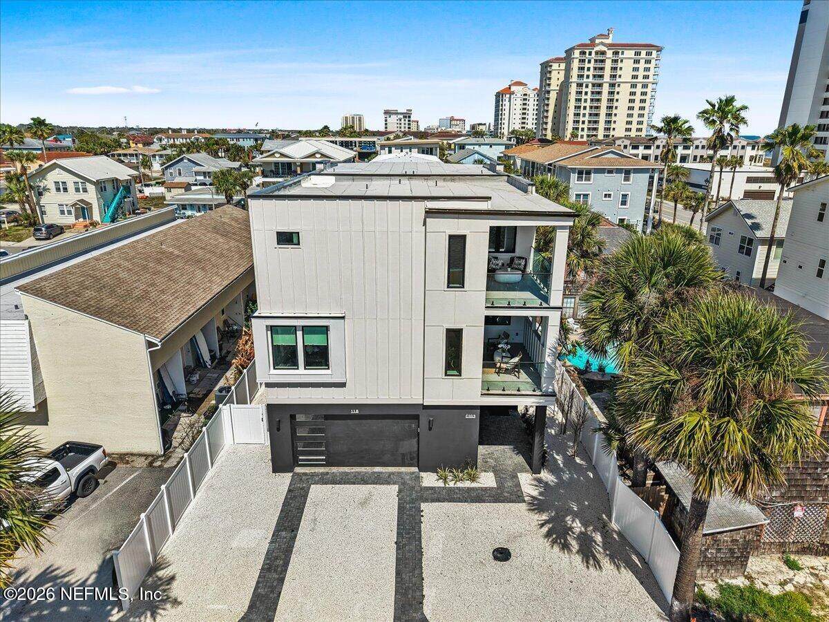 118 13TH Avenue - Photo 1