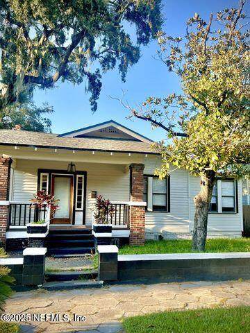 231 18TH Street - Photo 1
