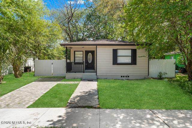 1110 31ST Street - Photo 1