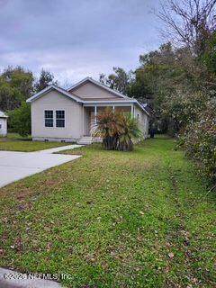 301 Cochran Avenue - Photo 1