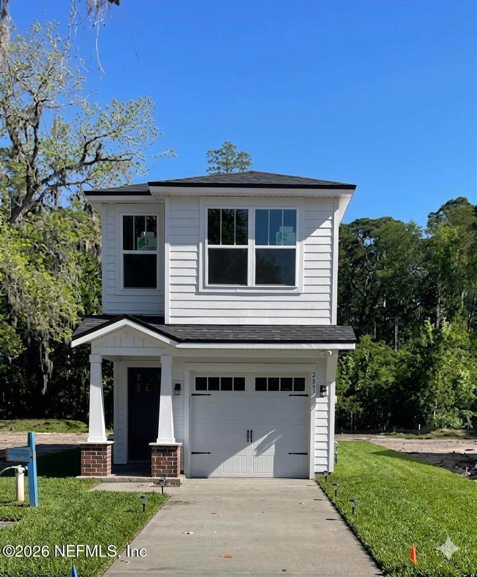 3221 Pine Avenue - Photo 1