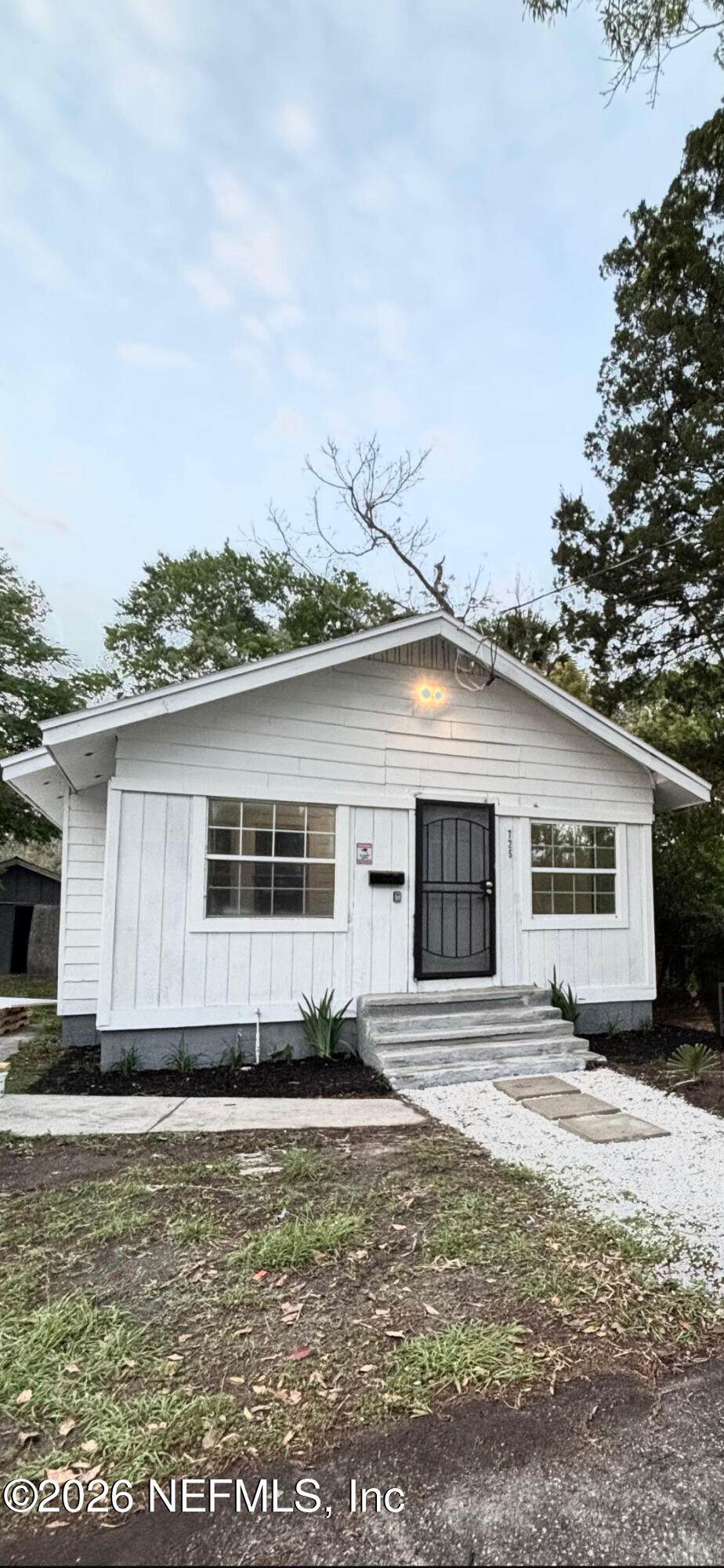 725 16 Street - Photo 1