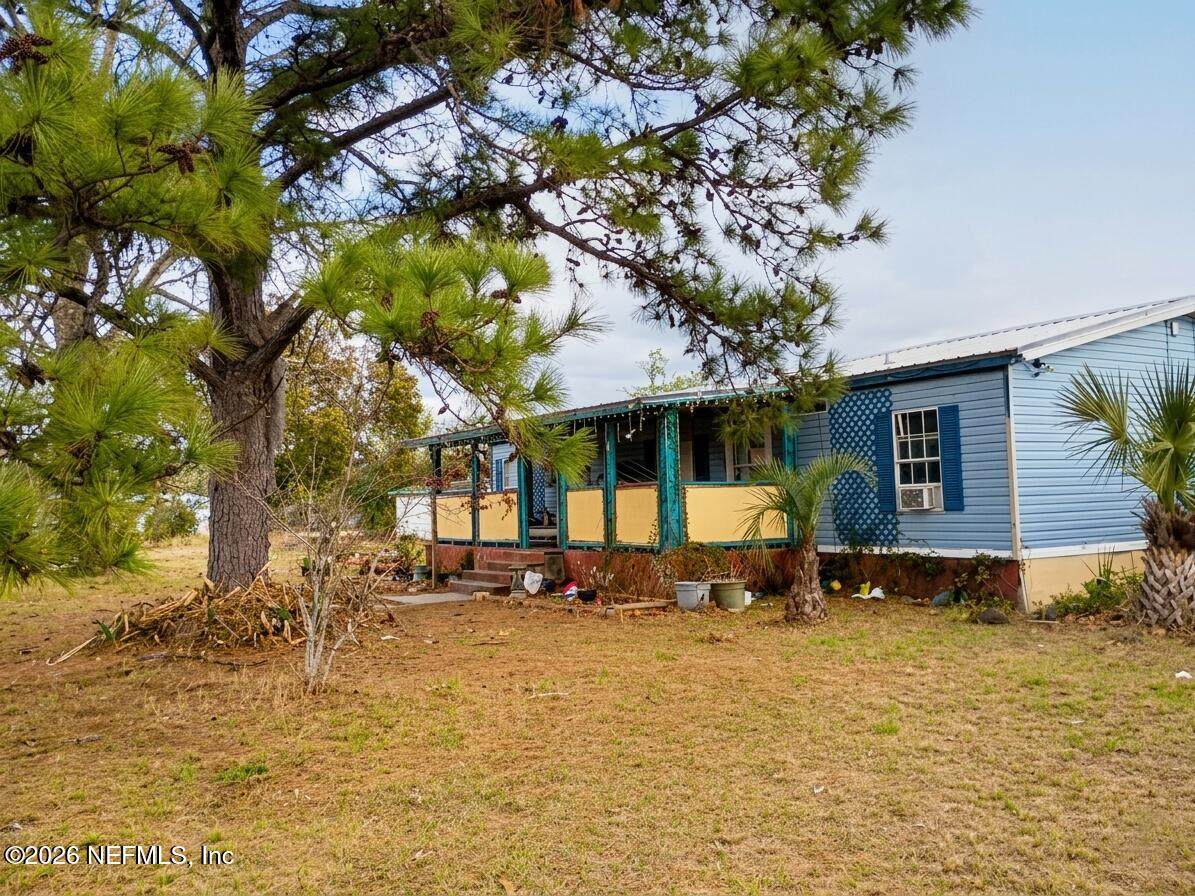 100 Mahogany Lane - Photo 1