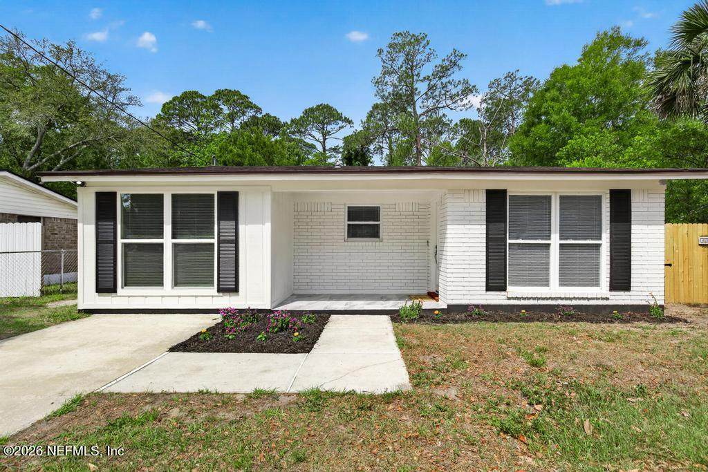 4020 Forest Boulevard - Photo 1