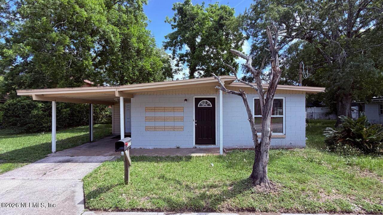 1576 13TH Street - Photo 1
