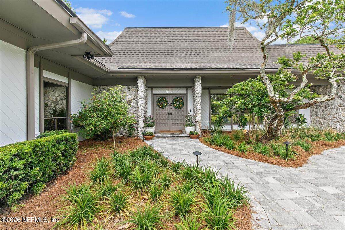 7575 Hollyridge Road - Photo 1