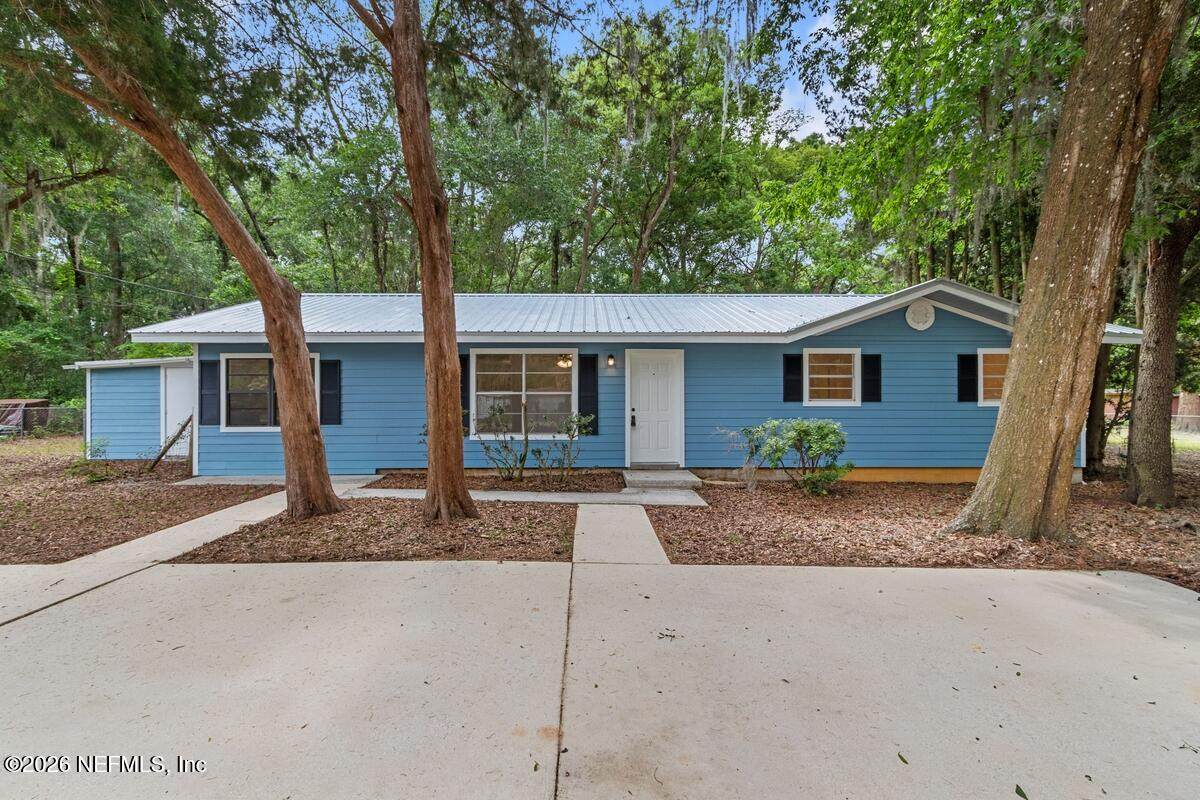 110 Karen Drive - Photo 1
