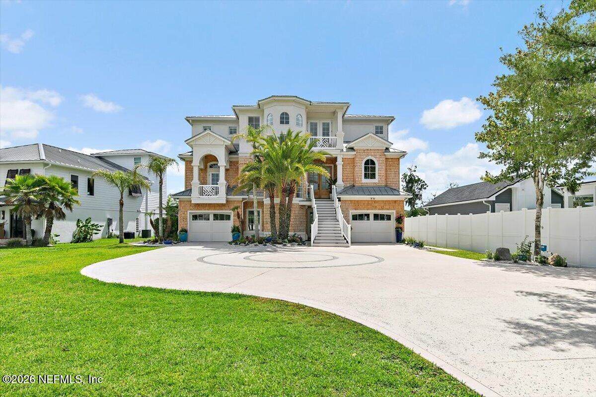 350 Roscoe Boulevard - Photo 1