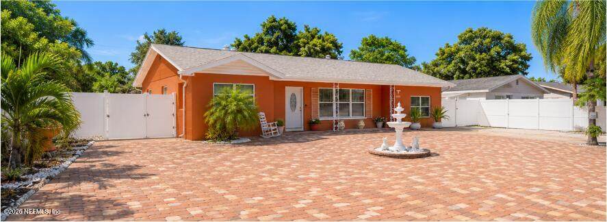 4310 82ND Street - Photo 1