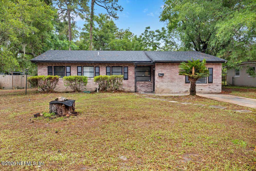 1012 Beckner Avenue - Photo 1