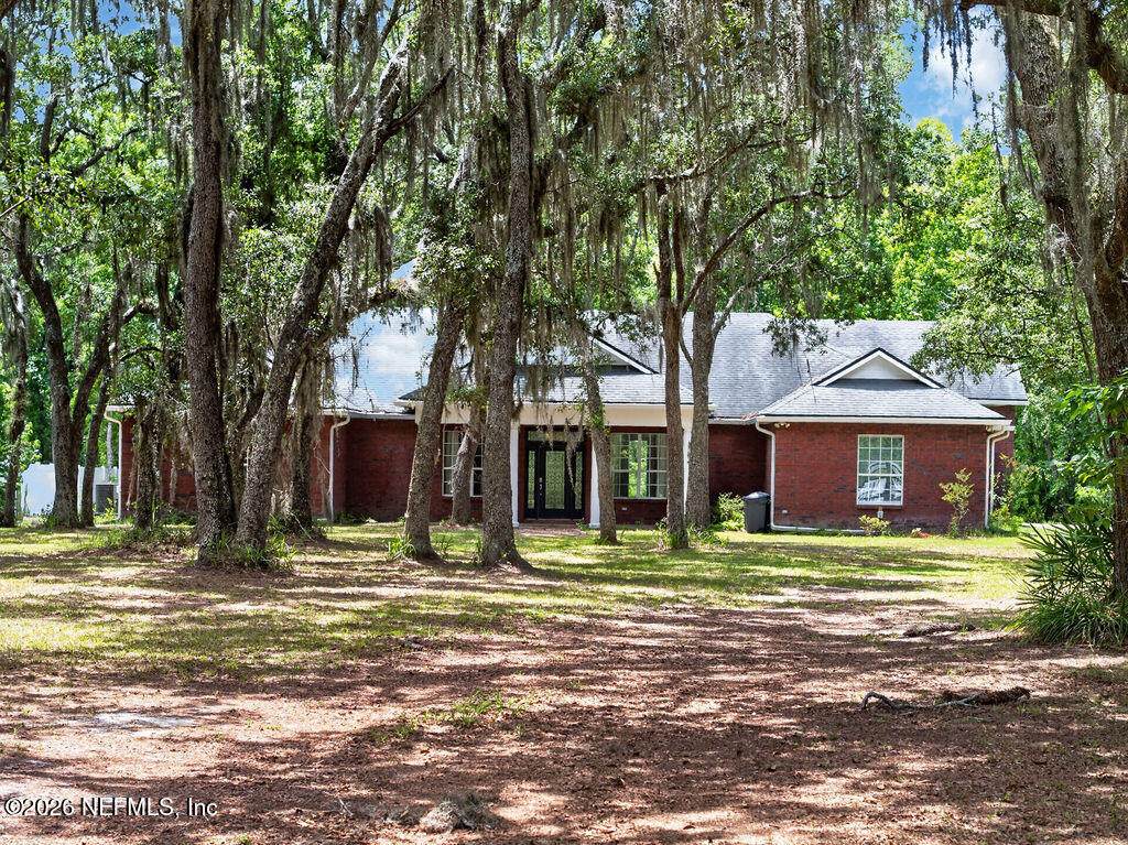 241 Pioneer Trail - Photo 1