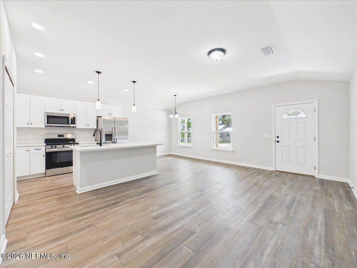 116 Moseley Avenue - Photo 1