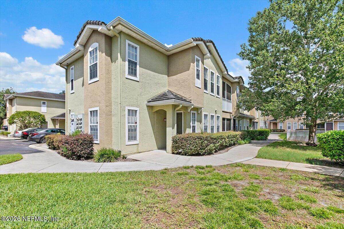 10075 Gate Parkway - Photo 1