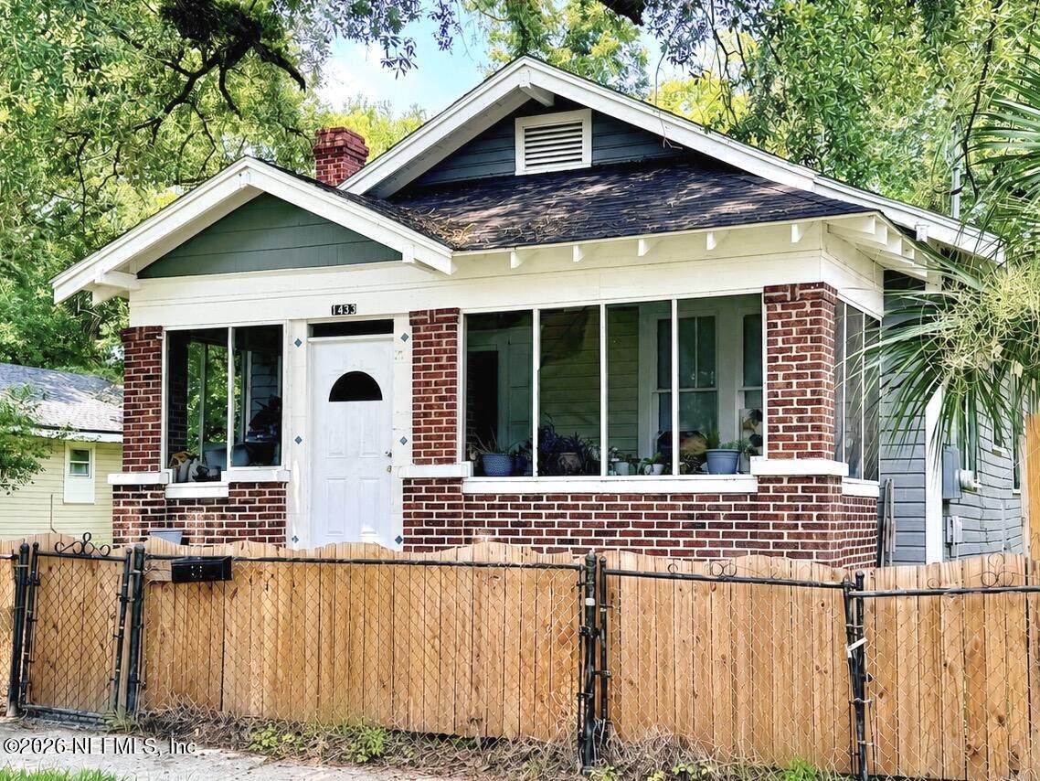 1433 8TH Street - Photo 1