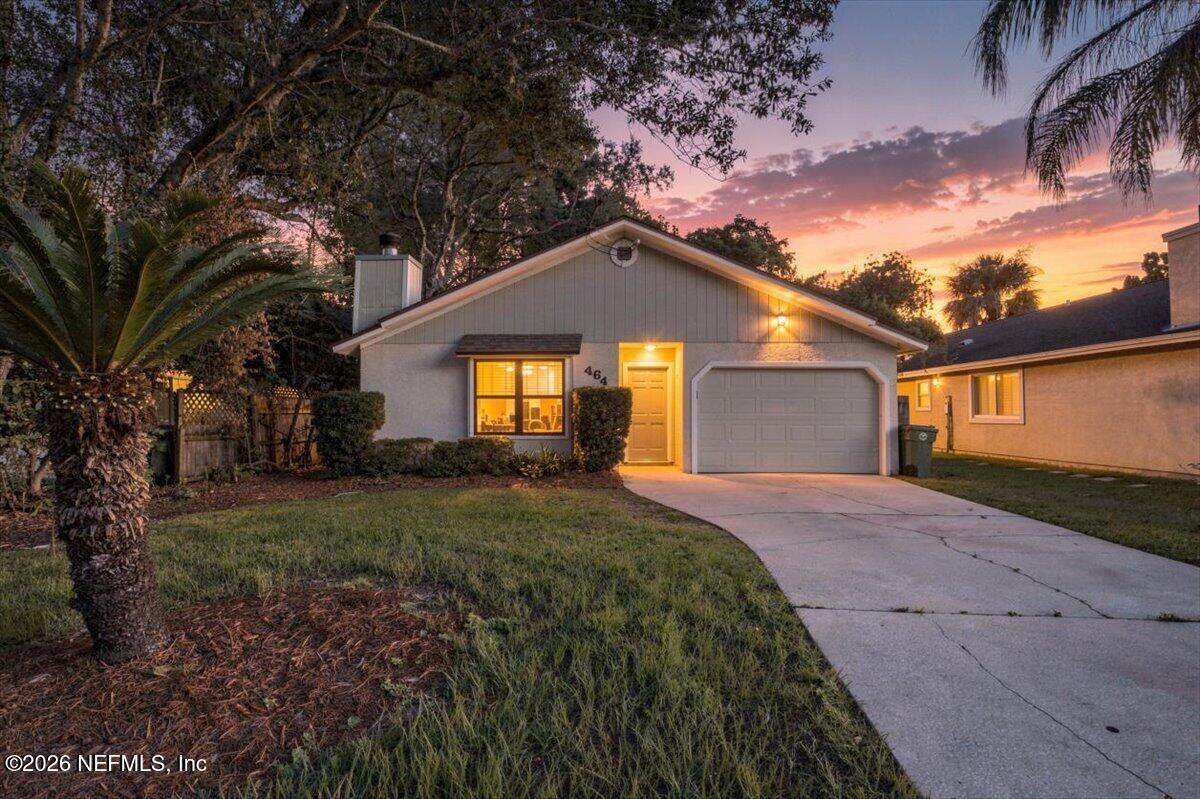 464 14TH Avenue - Photo 1