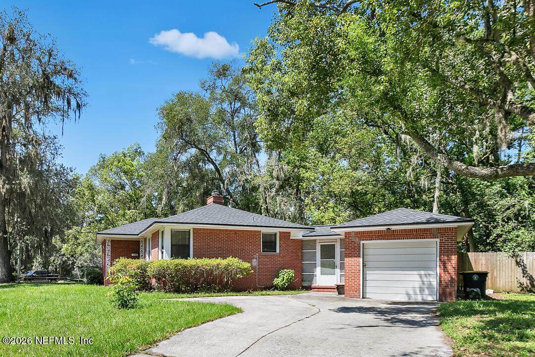 1522 Murray Drive - Photo 1