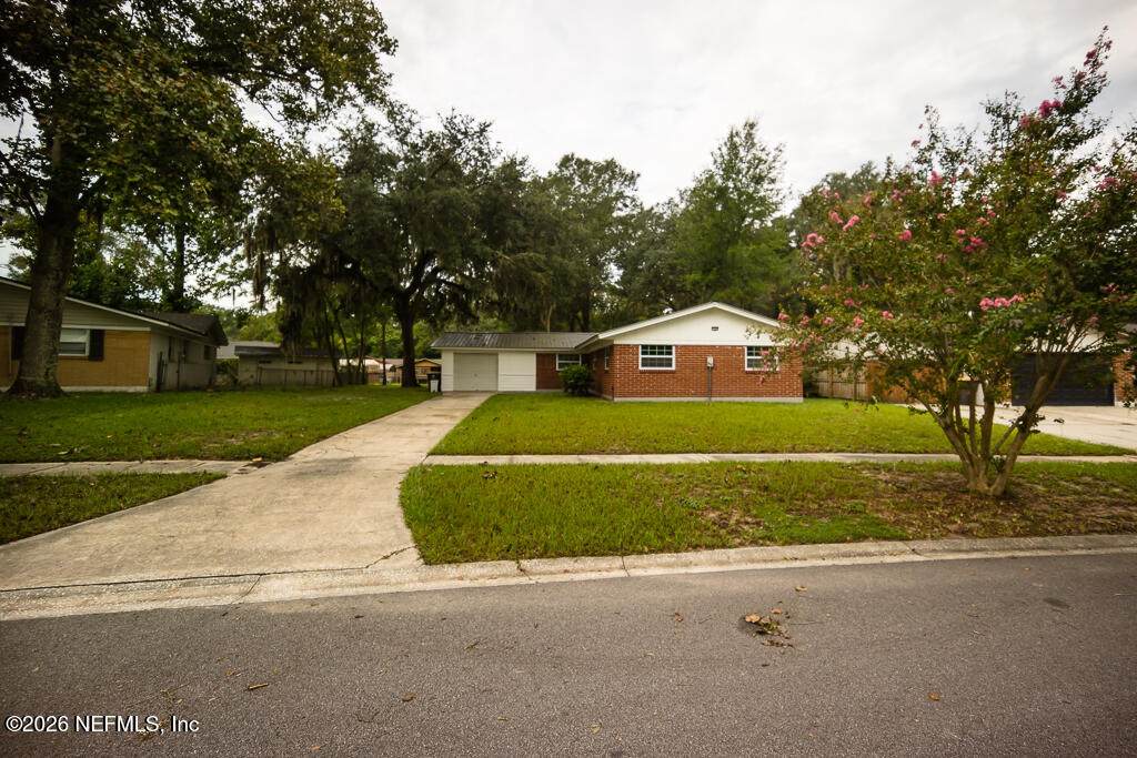 1068 Knoll Cove - Photo 1