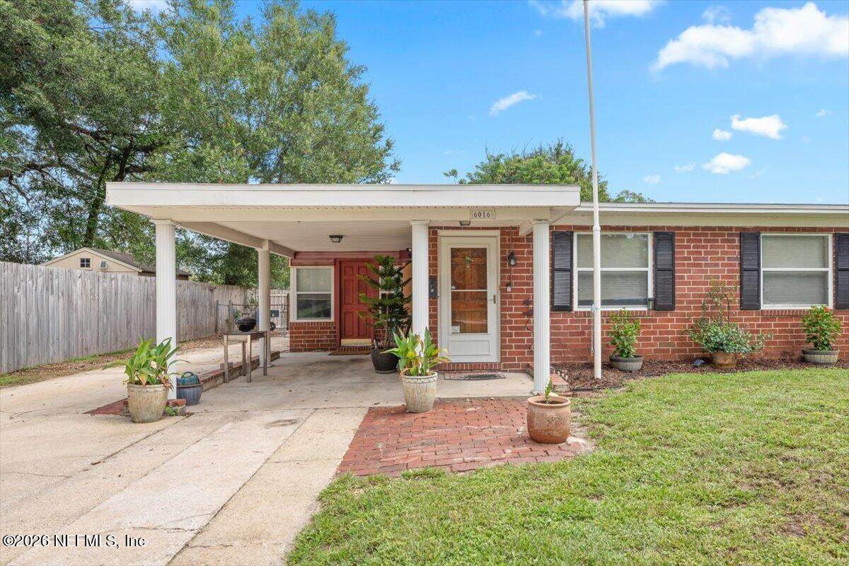 6016 Holly Bay Court - Photo 1