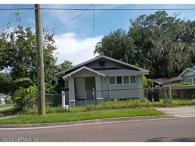 1602 33RD Street - Photo 1