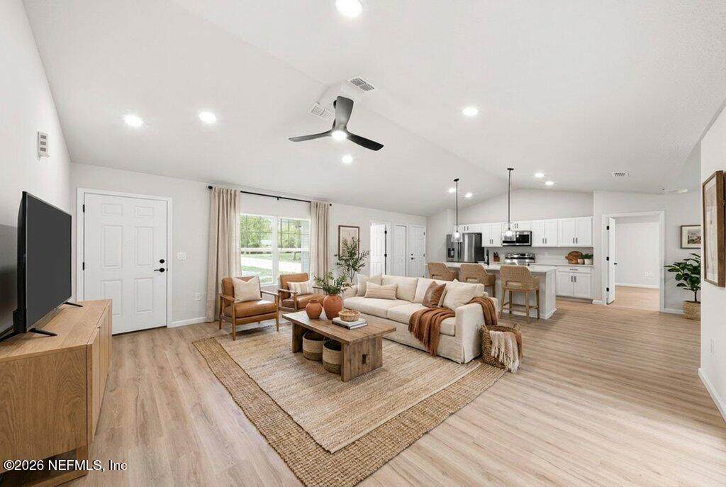 https://bt-photos.global.ssl.fastly.net/nefar/orig_boomver_1_2163930-2.jpg