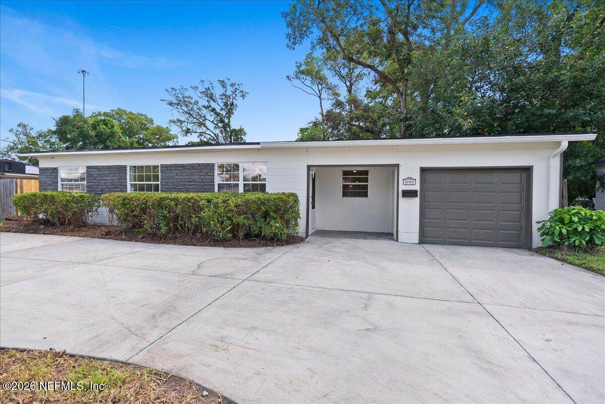 3701 Copper Circle - Photo 1