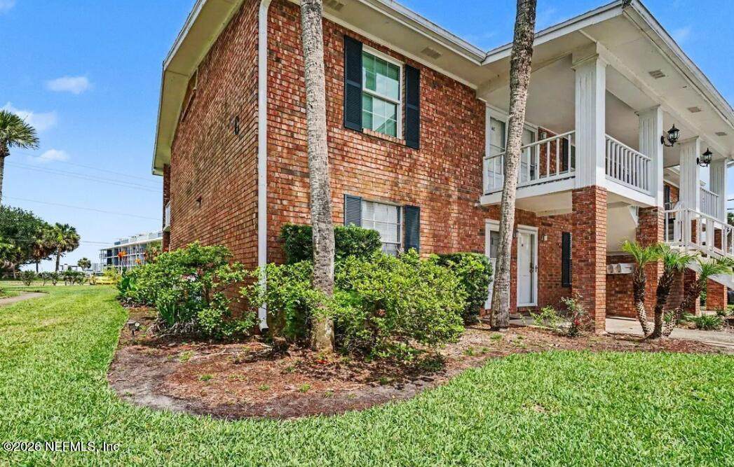 22 Comares Avenue - Photo 1