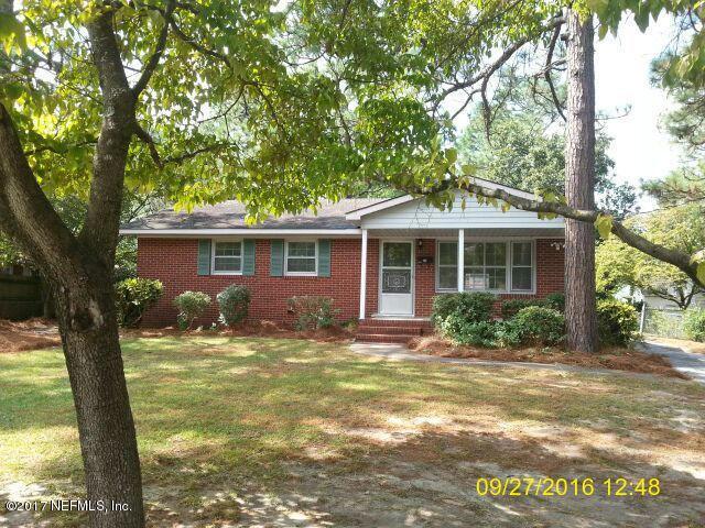 1934 Wayne Ln - Photo 1