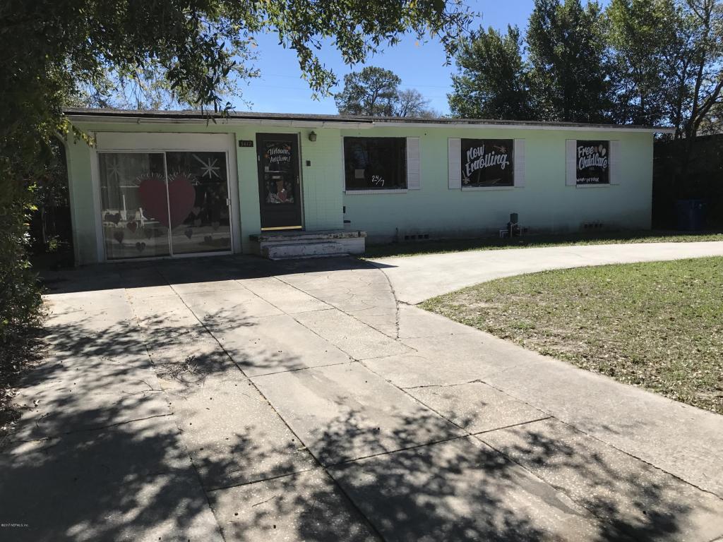 5612 Oliver St - Photo 1