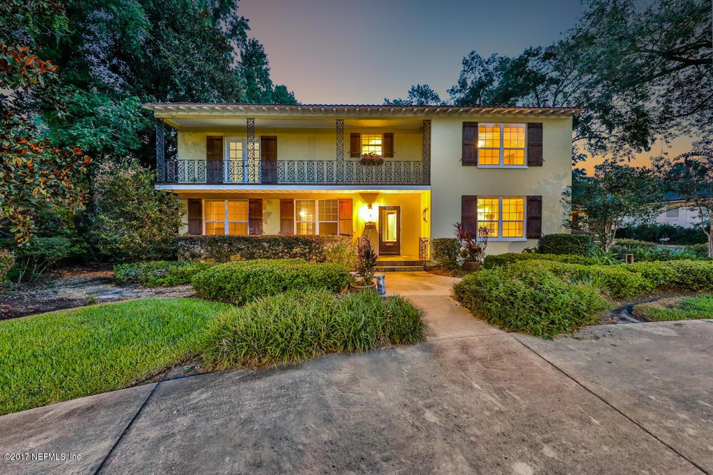 1221 Oriental Gardens Rd - Photo 1