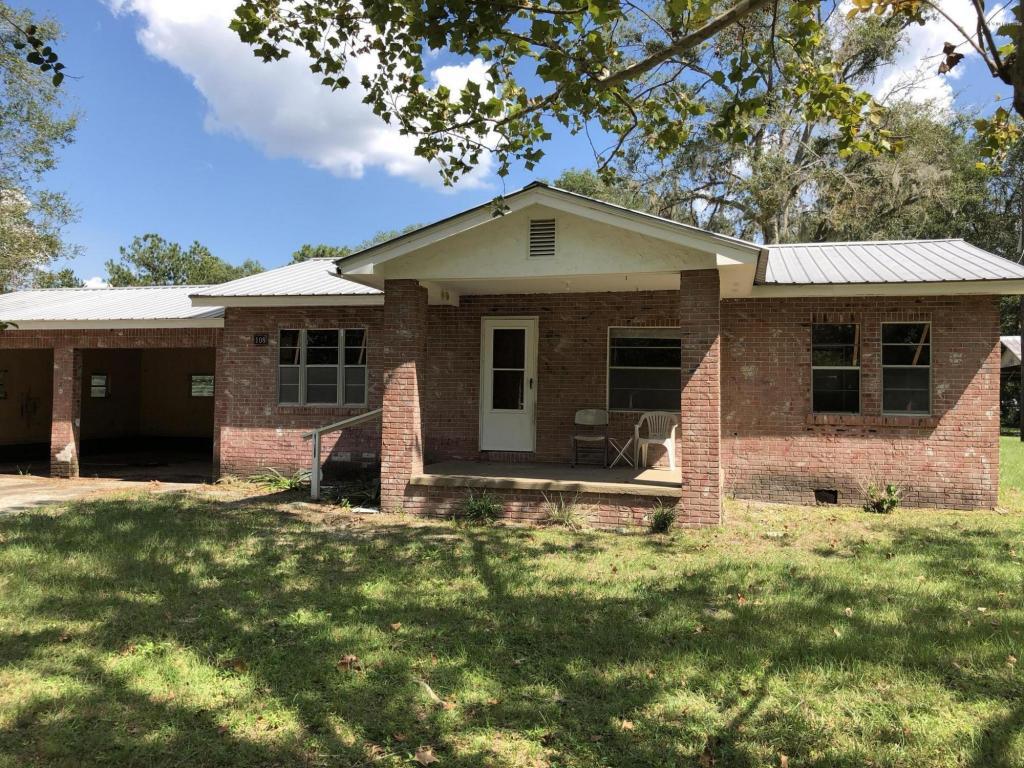 108 Francis Rd - Photo 1