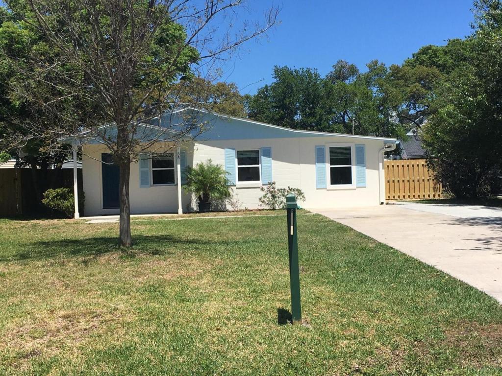 35 Jefferson Ave - Photo 1