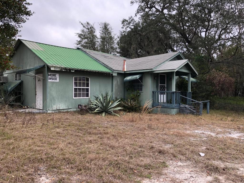 656 State Road 20 - Photo 1