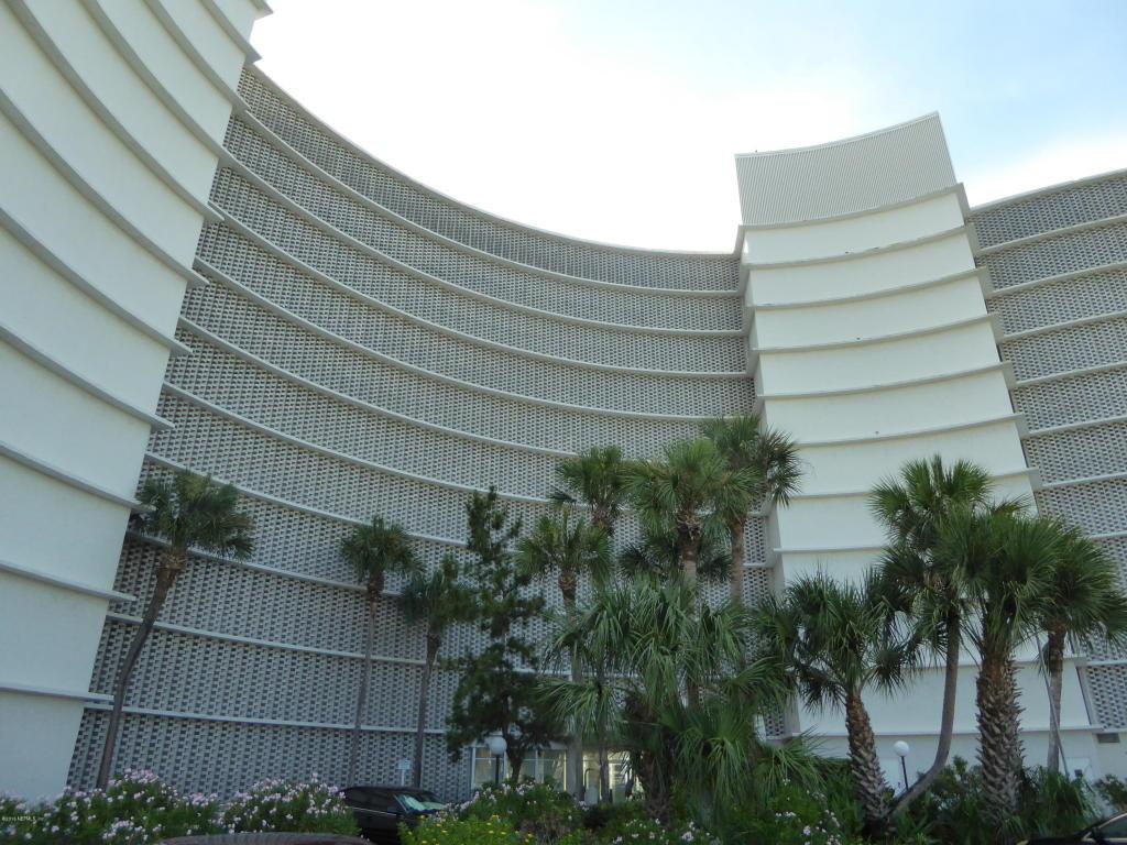 1601 Ocean Dr - Photo 1