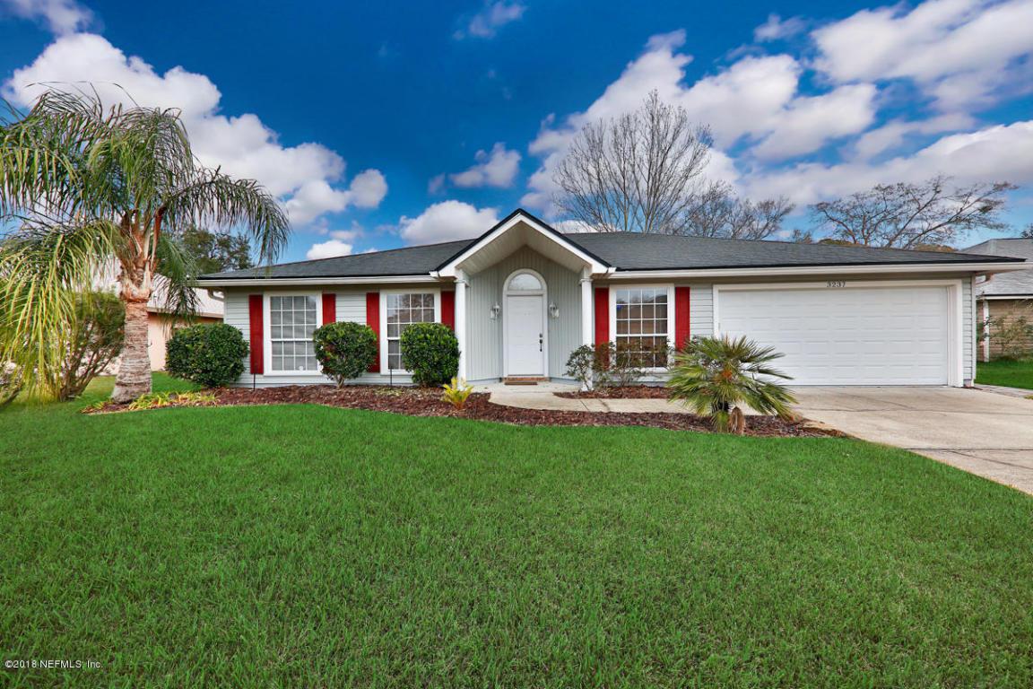 3237 Glendyne Dr - Photo 1