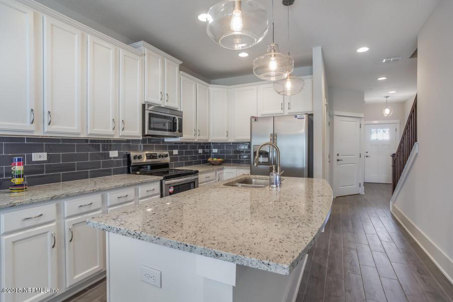 622 2ND Ave - Photo 1