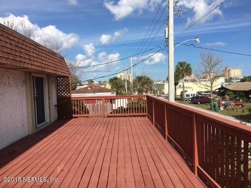 402 8TH Ave - Photo 1