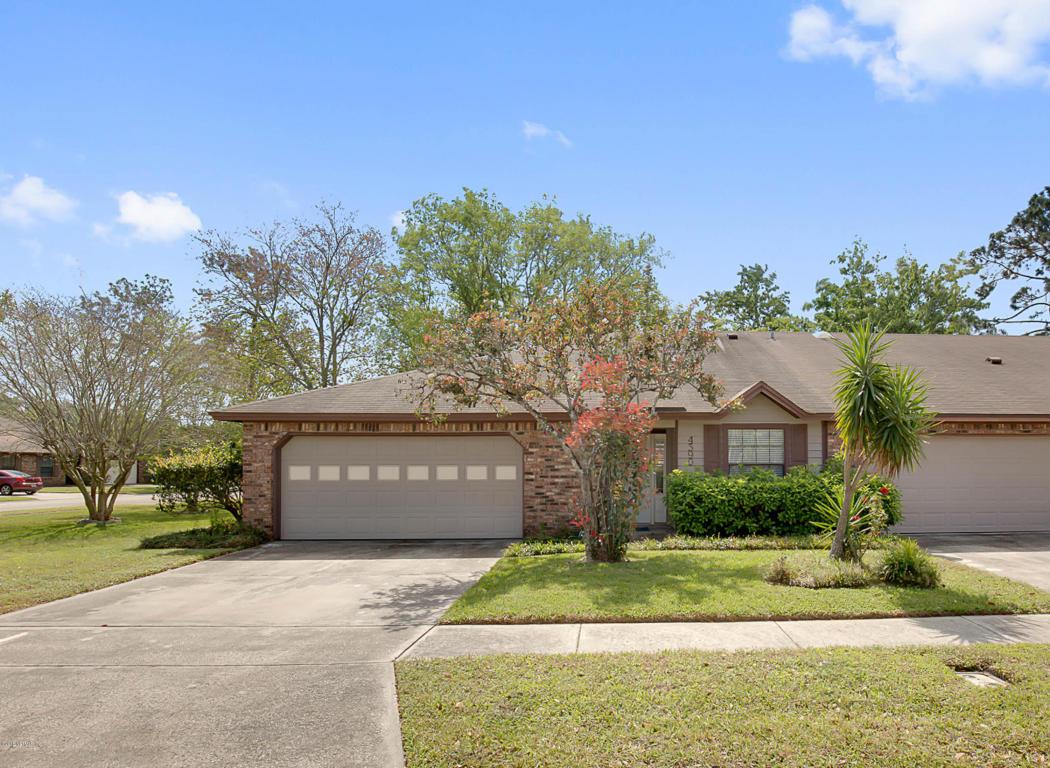 4390 Spurline Dr - Photo 1