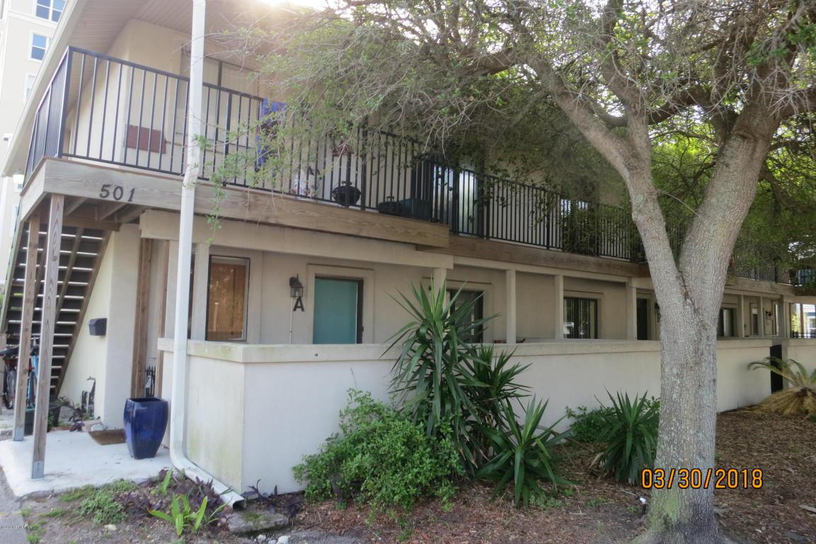 501 2ND St - Photo 1