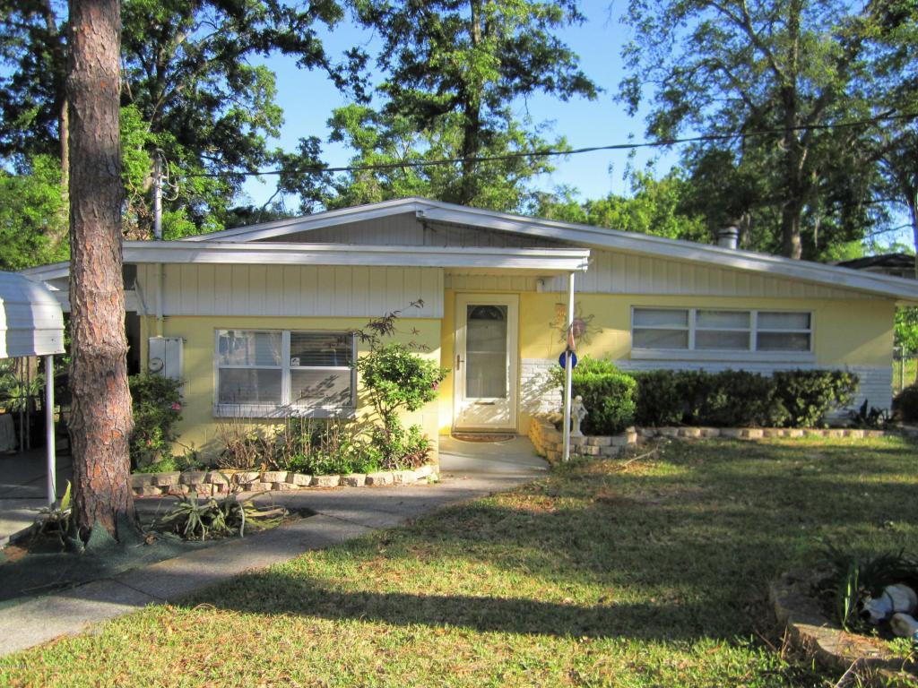 8011 India Ave - Photo 1